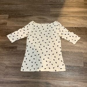 Three-quarter length sleeve boat neck camera shirt